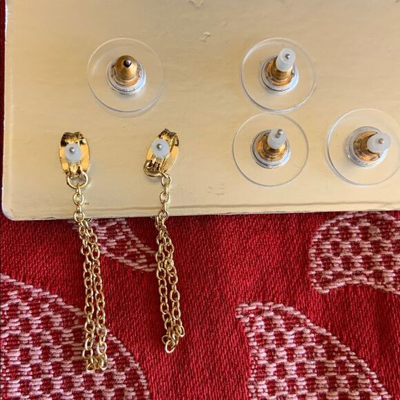 Earrings Sugarfix By BaubleBar Feelin’ Good As A Shell Crab Red Gold 3 Pairs - Picture 4 of 5